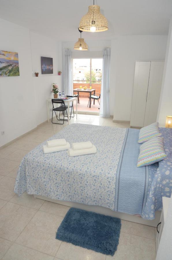 Habitacion Grande Con Terraza Privada, Malaga Centro المظهر الخارجي الصورة