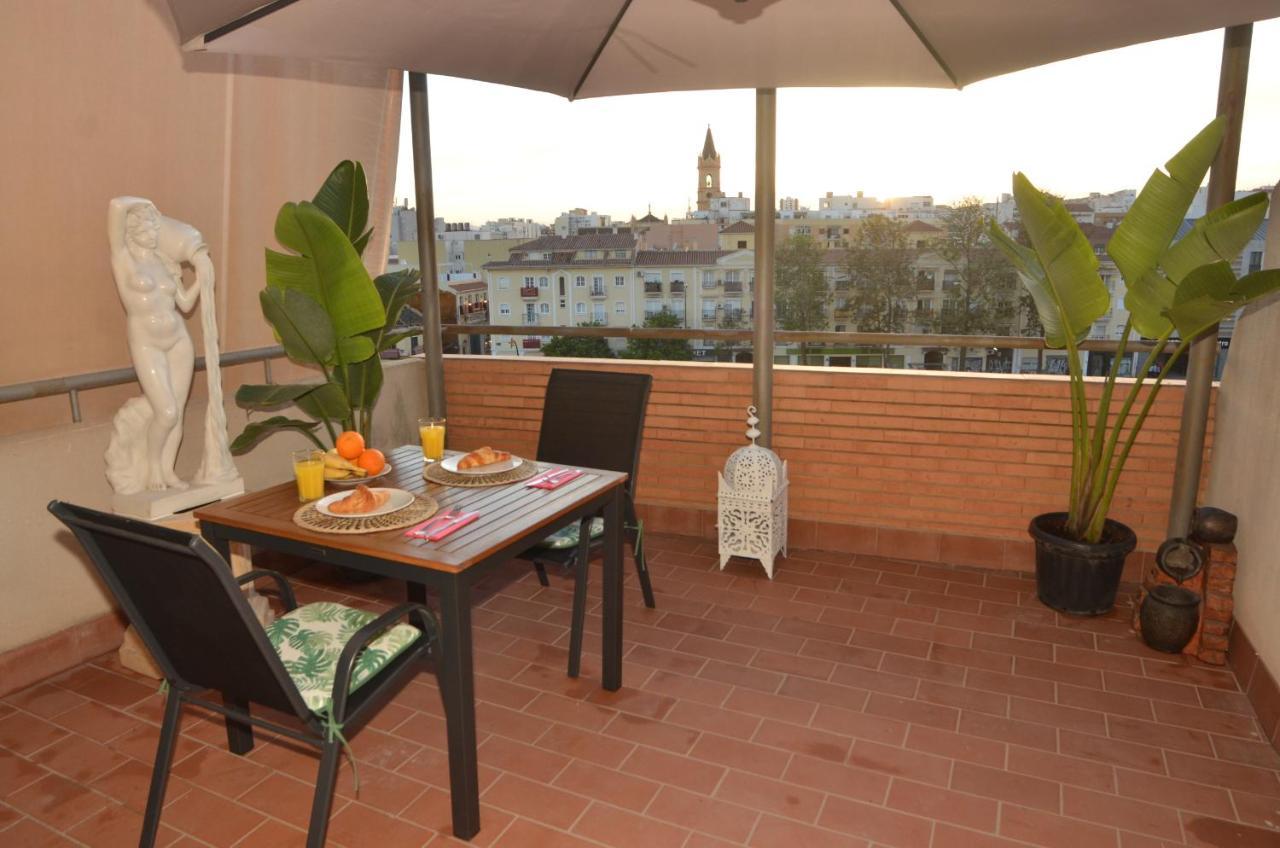 Habitacion Grande Con Terraza Privada, Malaga Centro المظهر الخارجي الصورة