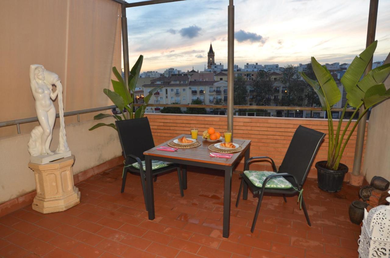 Habitacion Grande Con Terraza Privada, Malaga Centro المظهر الخارجي الصورة