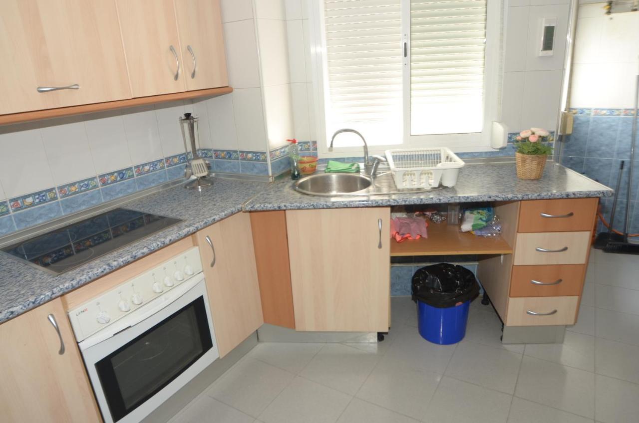 Habitacion Grande Con Terraza Privada, Malaga Centro المظهر الخارجي الصورة