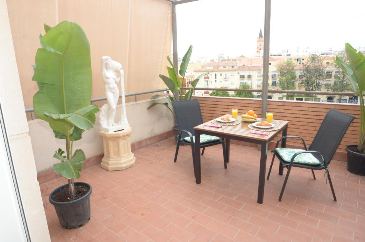 Habitacion Grande Con Terraza Privada, Malaga Centro المظهر الخارجي الصورة